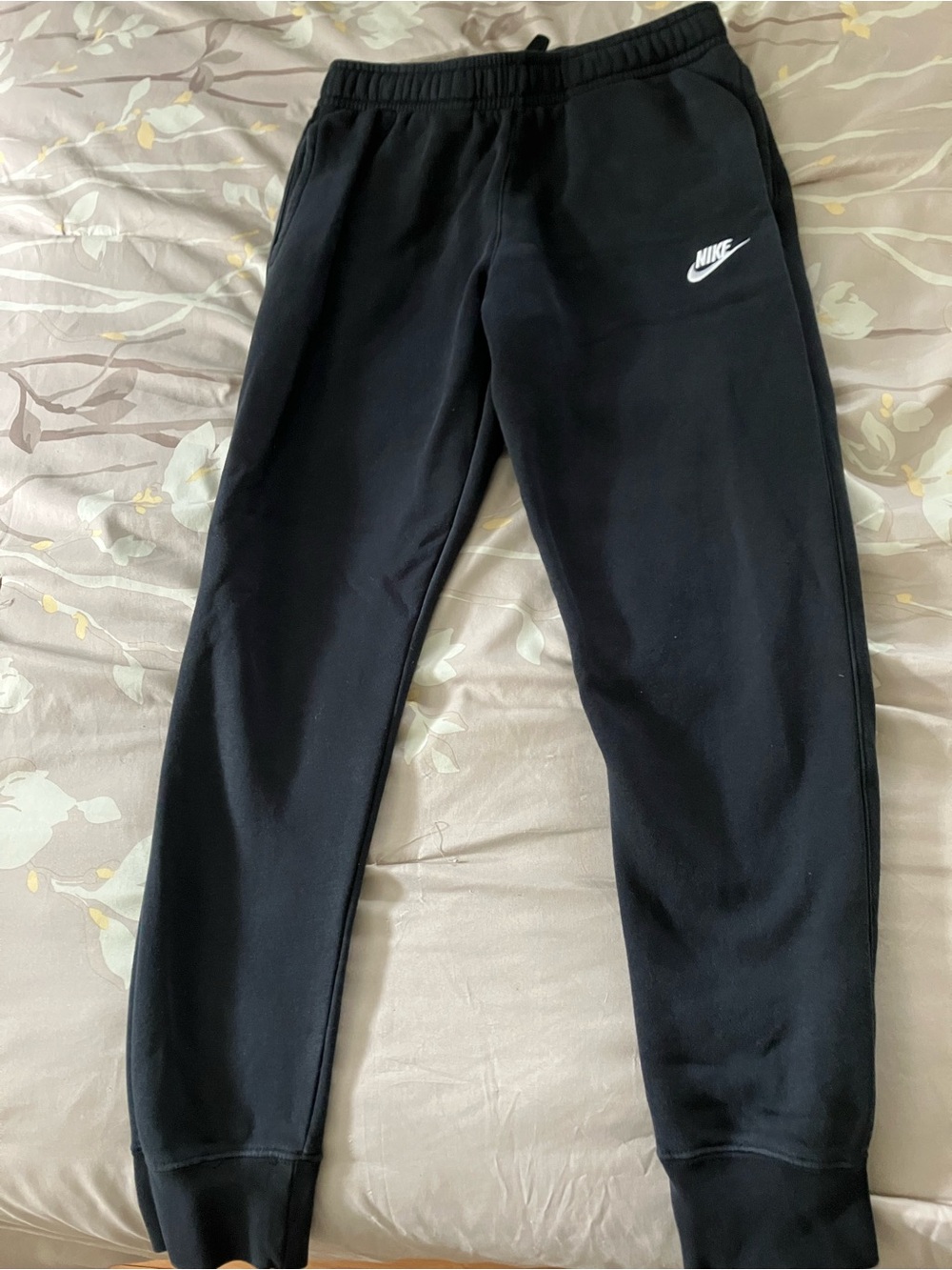 Nike club fleece black jogger size small